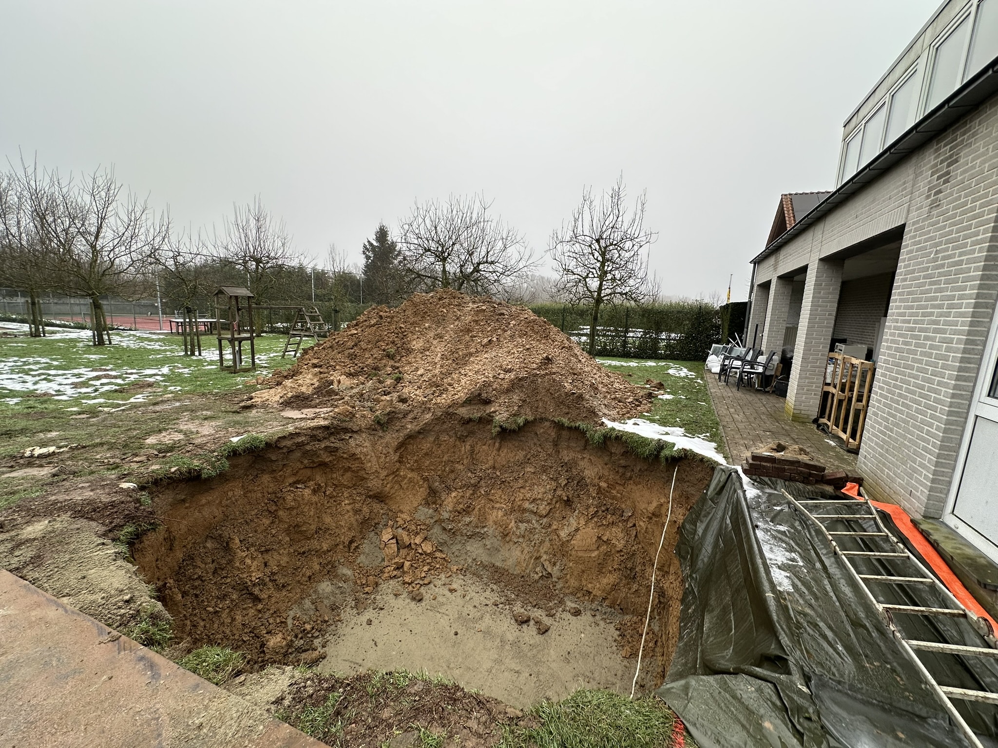 10.000 Liter Beton, ondiep, t.b.v. Vakantiewoning / Groepsaccommodatie 